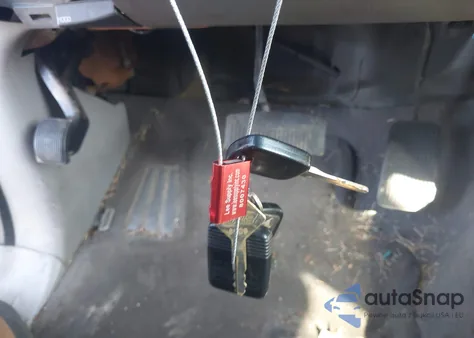 2001 Ford F-150 Harley-Davidson Edition/King Ranch Edition/Lariat/Xlt from USA, damaged, VIN 1FTRW07L41KA75909